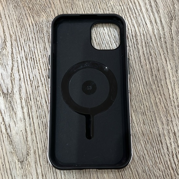 Casely Coquette Girlie Pastel Bows Case + JETech screen protectors for iPhone 13 - Picture 3 of 5